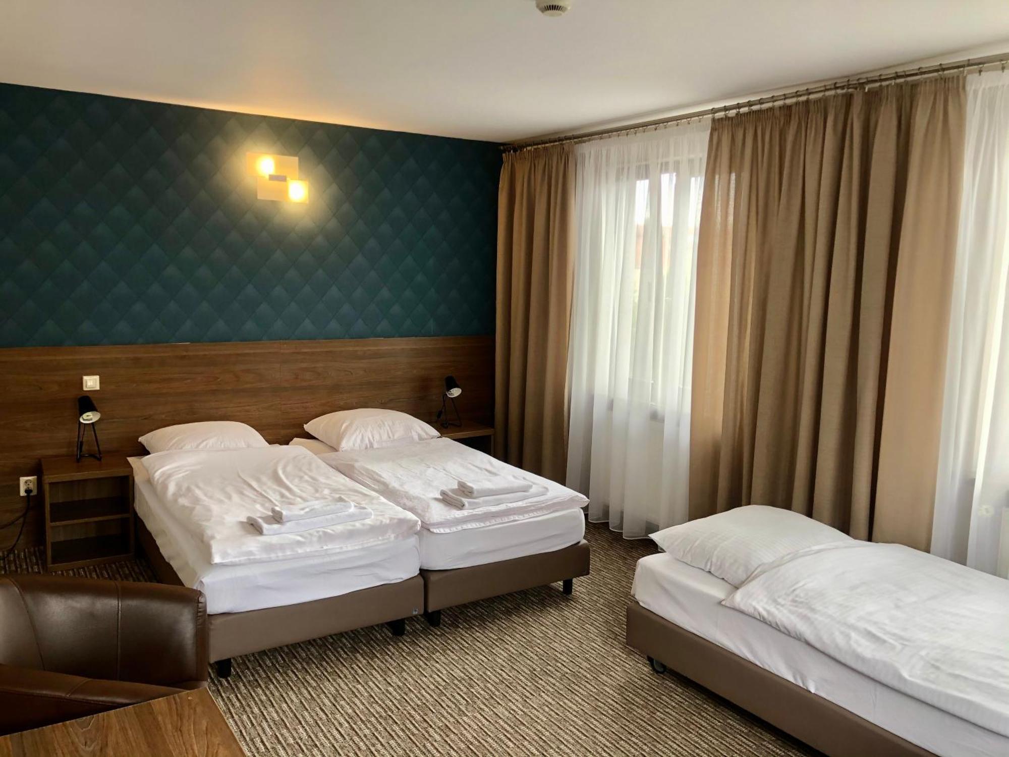 Hotel Krystyna 什奇特诺 外观 照片