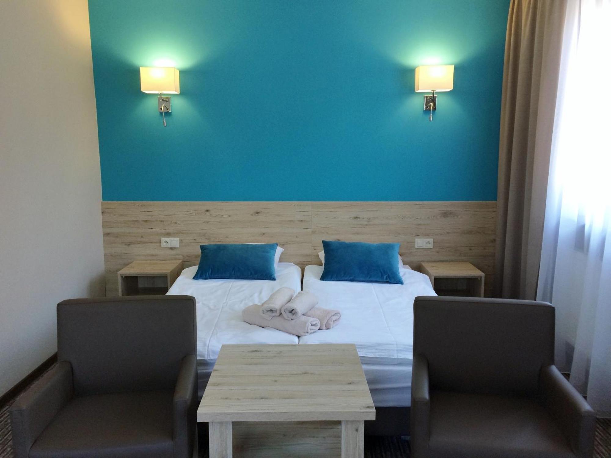 Hotel Krystyna 什奇特诺 外观 照片