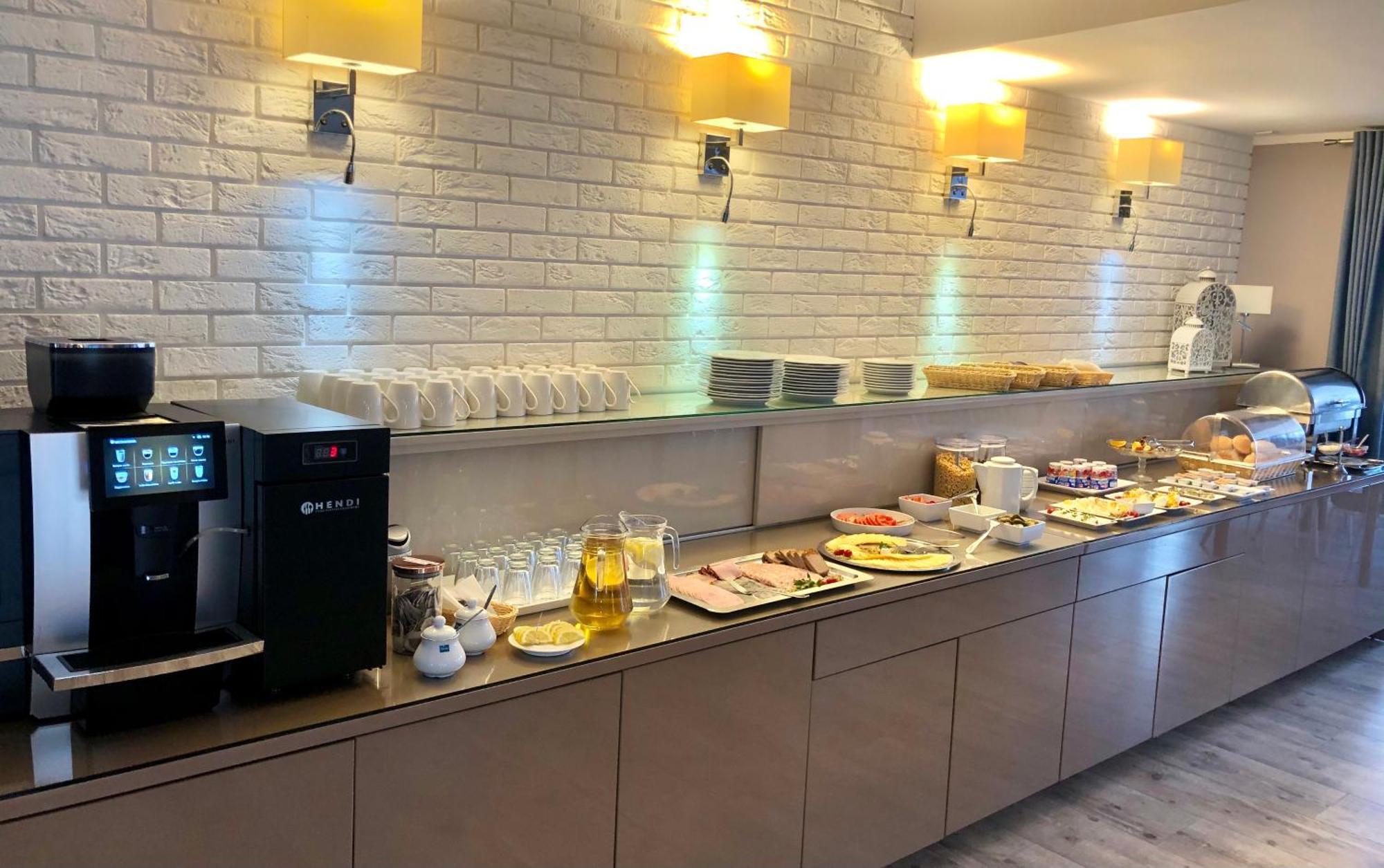 Hotel Krystyna 什奇特诺 外观 照片